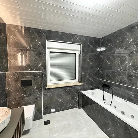 Lux Crystal-center * Bihac
