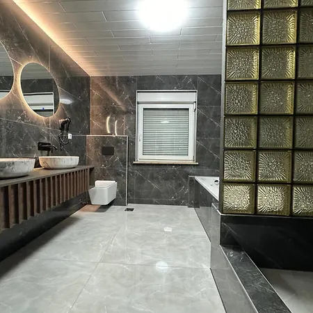 Lux Crystal-center * Bihac