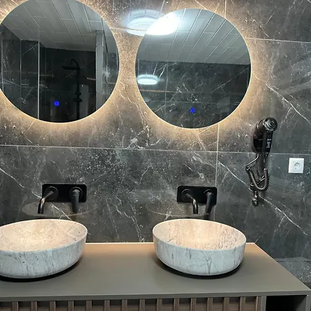 Lux Crystal-center Apartmán