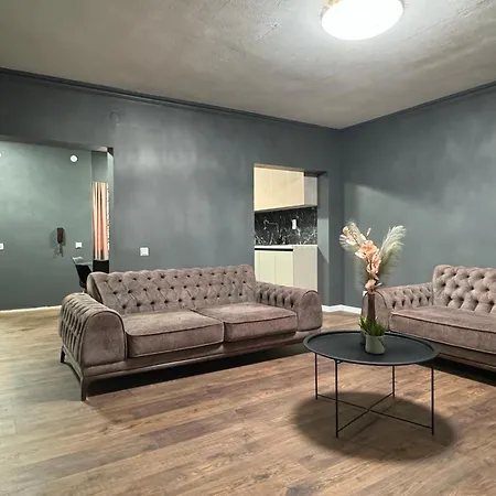 Lux Crystal-center Apartmán