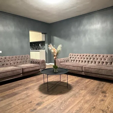 アパート Lux Crystal-center *