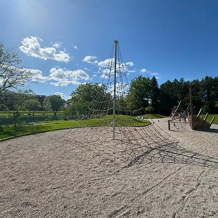 Lux Crystal-center *