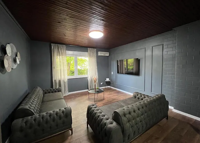 Lux Crystal-center Apartment *