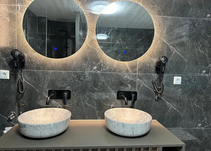 Lux Crystal-center Apartment